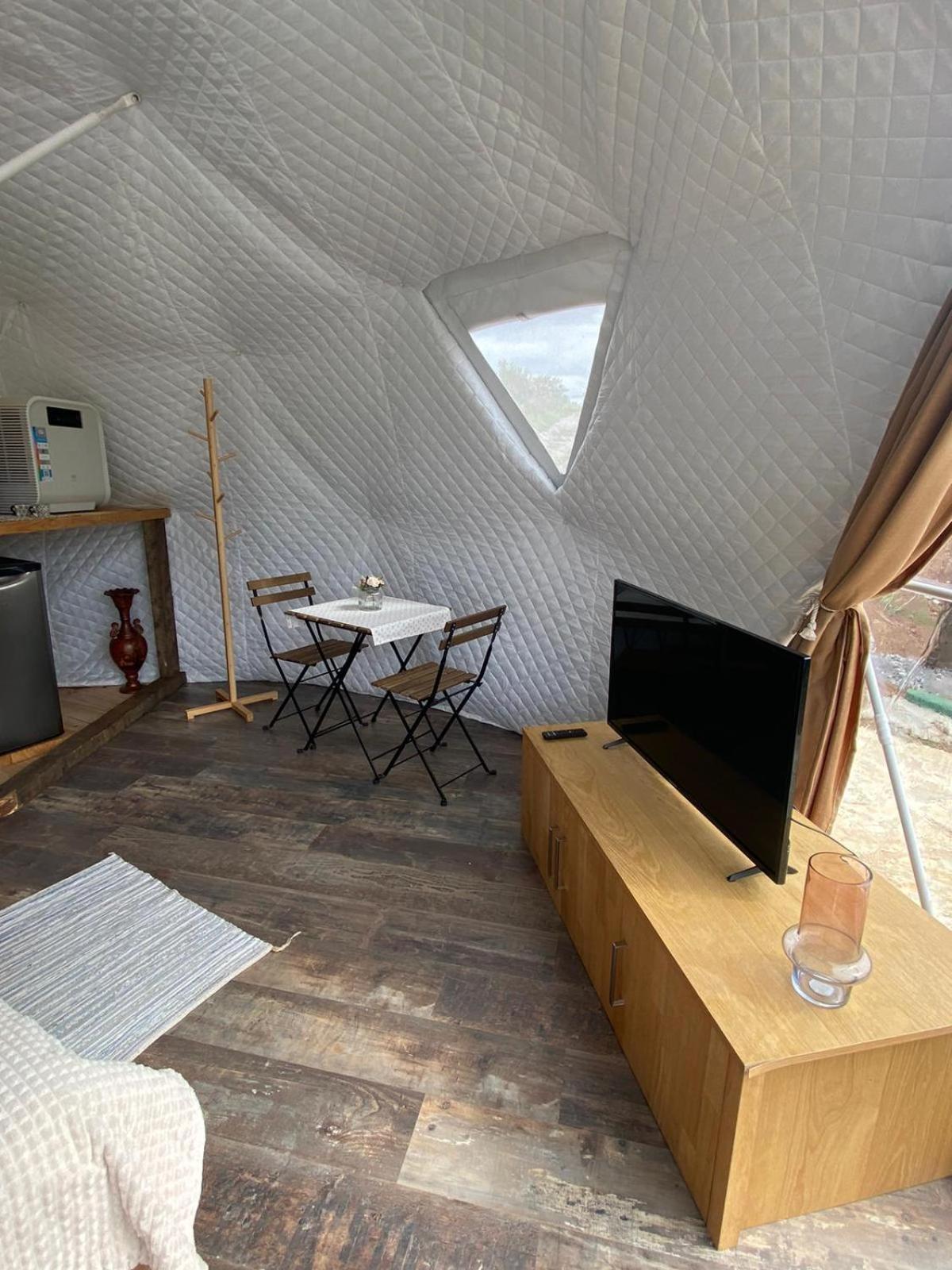 Glamping Quintana Hotel Gijon Exterior photo
